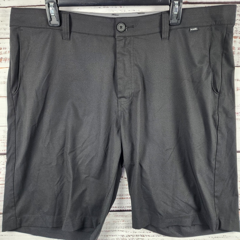 TravisMathew Beck Golf Shorts Size 40 Regular Stretch Chino Performance Black
